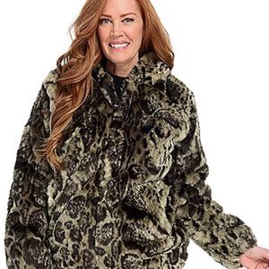 Faux fur coat beautiful color Ghost Leopard
